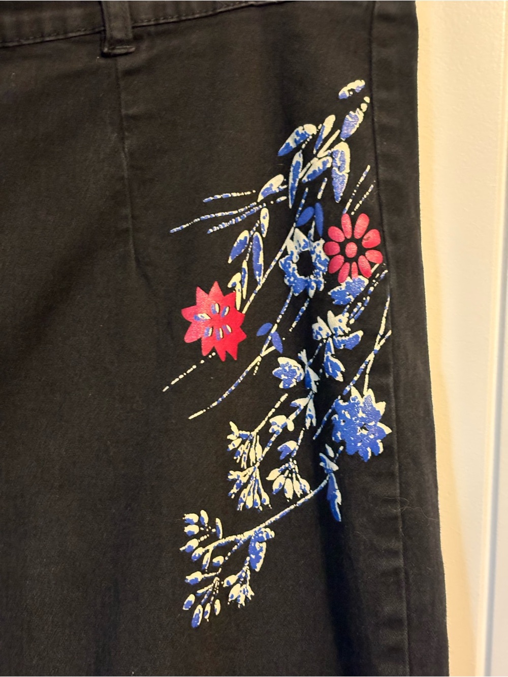 High Waist Pants | Floral Art | Straight Leg |Size 14 - Picture 3 of 8